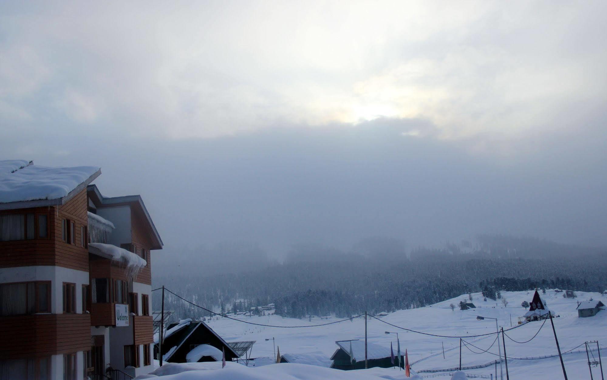 Welcome Hotel Gulmarg Ngoại thất bức ảnh