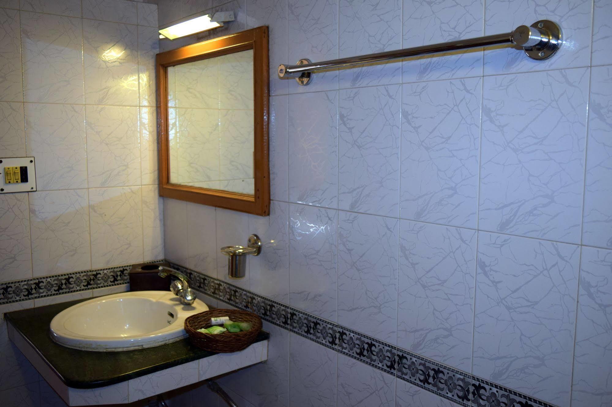 Welcome Hotel Gulmarg Ngoại thất bức ảnh